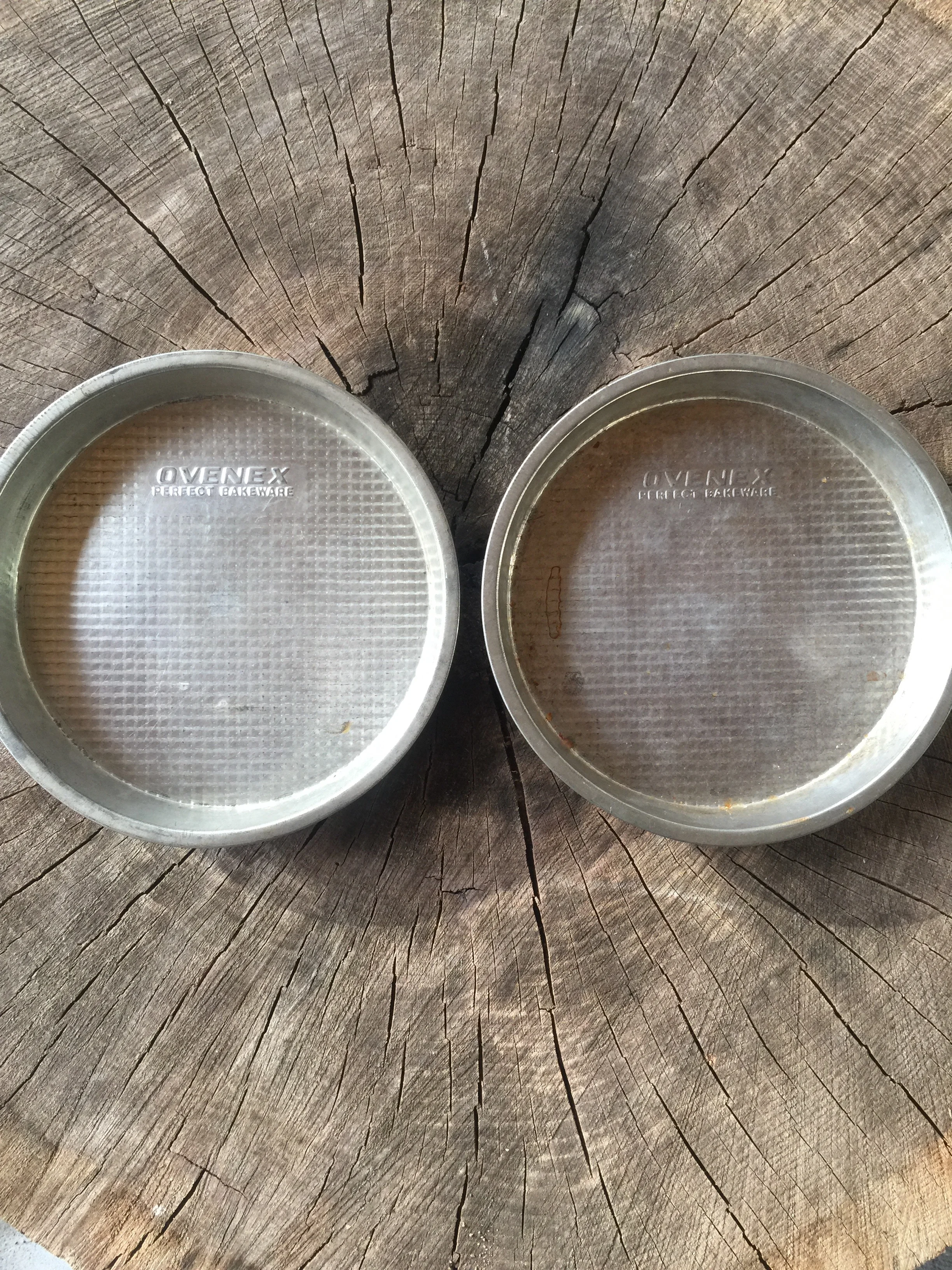Vintage Cake Pans (Set of 2) by heirloomed