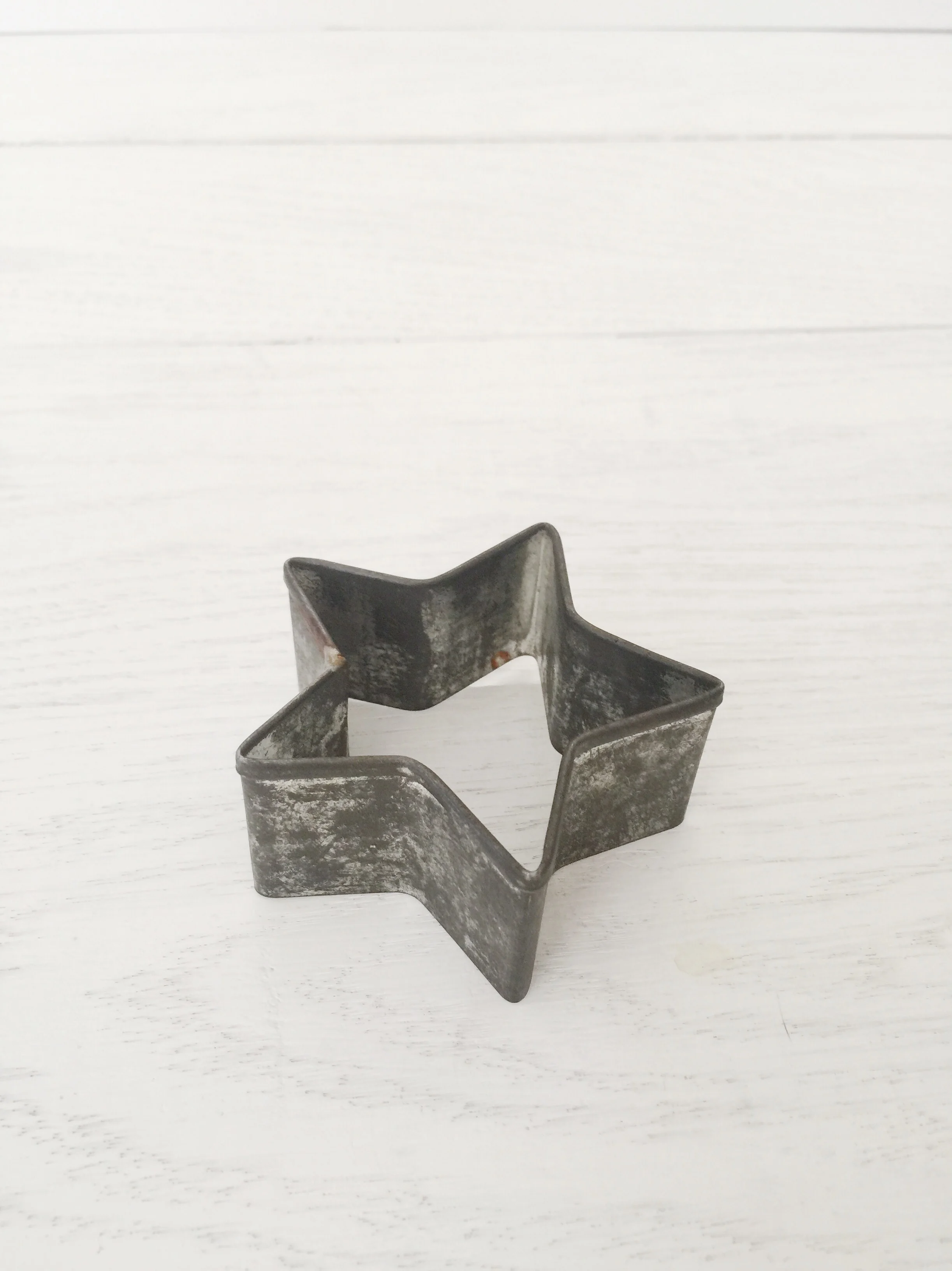 Vintage Tin Star Cookie Cutter by heirloomed
