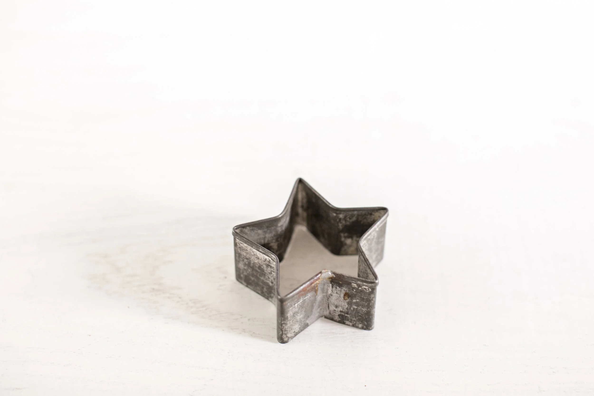 Vintage Tin Star Cookie Cutter by heirloomed