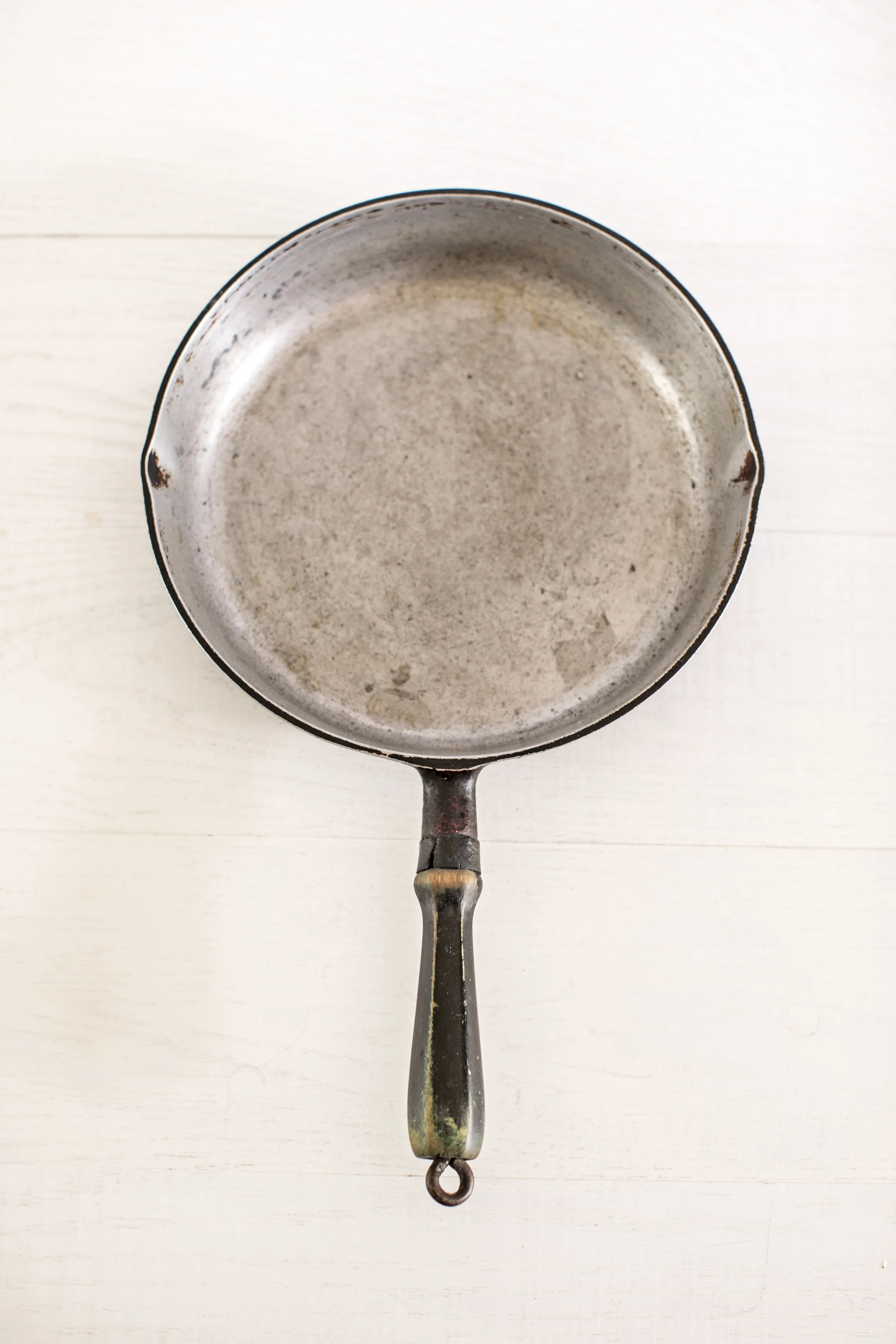Vintage Frying Pan by heirloomed