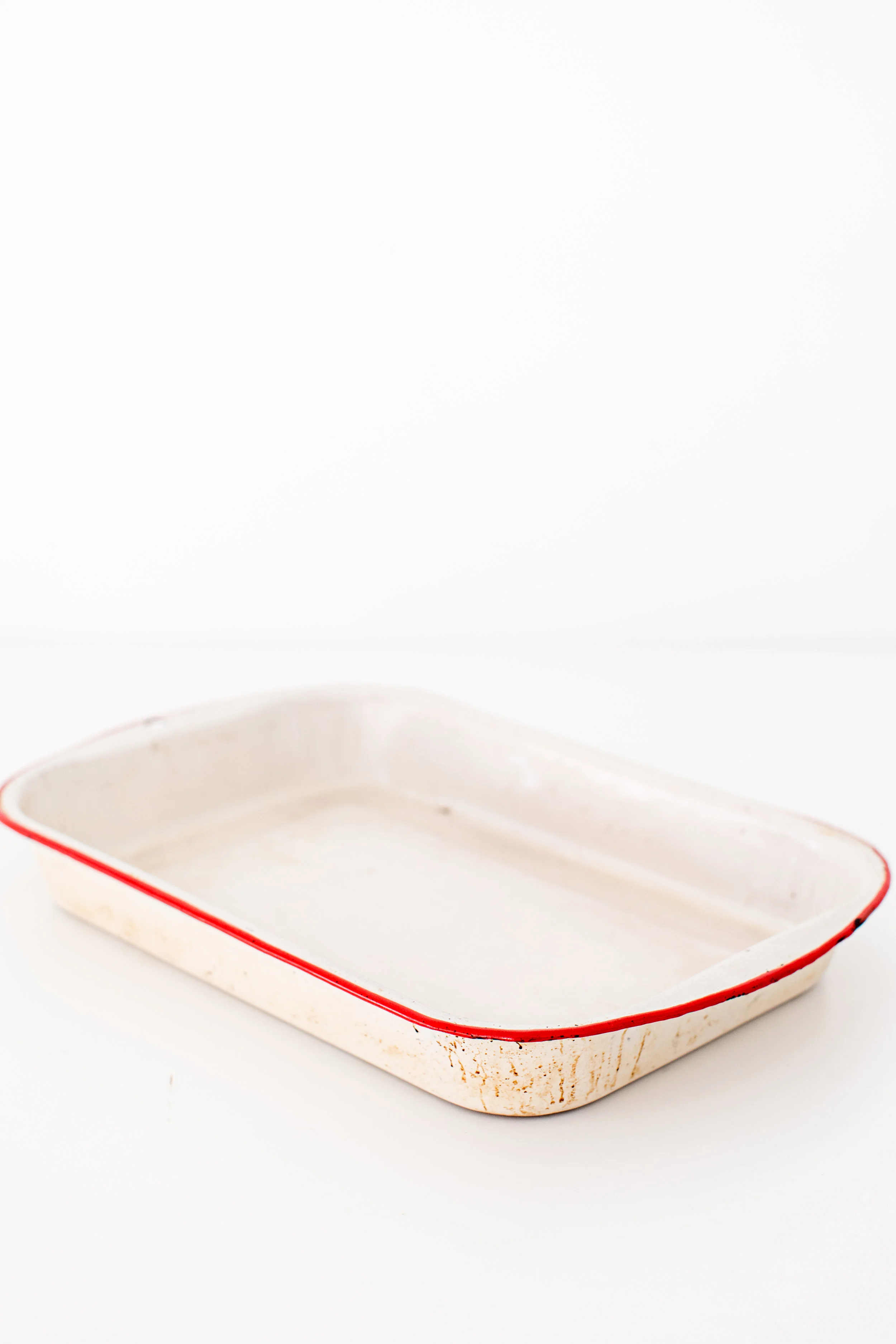 Vintage Enamelware Casserole Pan (Red Rim) by heirloomed