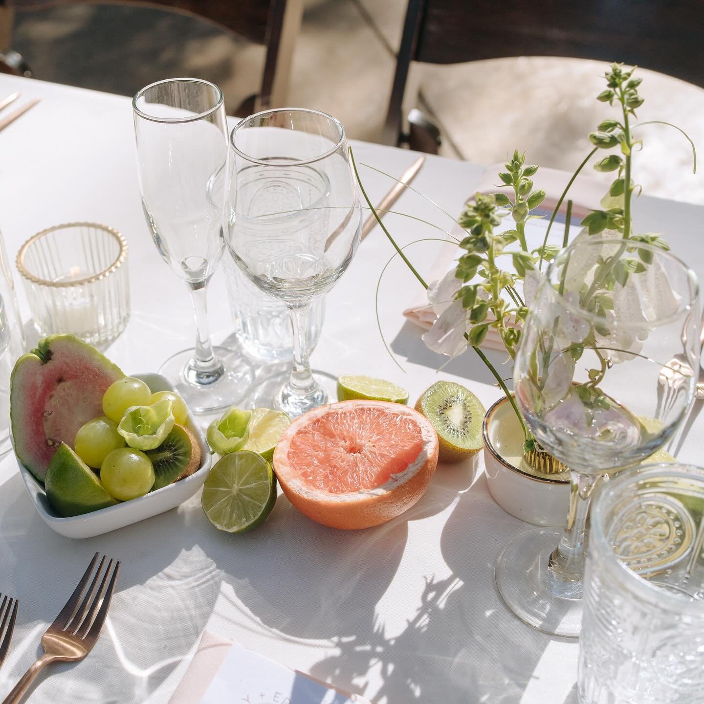 2024 was the year of kenzans. Exactly half of my weddings utilized ikebana-inspired designs this year. Here for it, forever. 

Planner: @harleneevents
Photography: @michellenguyen.photo
Florals @idablooms
Venue: @sequoiaretreatcenter
Catering @feastf