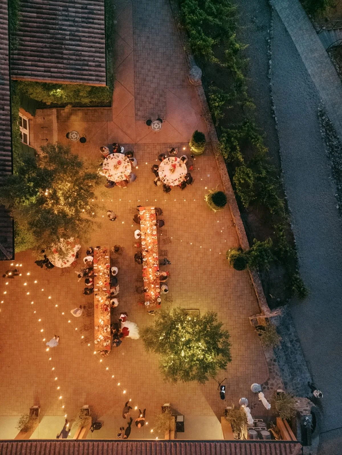 One beautiful night in wine country.

Planner: @harleneevents
Venue: @viansasonoma
Photography: @niravpatelweddings
Florals: @heathfloral 
Catering: @preferredsonomacaterers
Beauty: @bun_bun_bridal_lab
DJ/Photobooth: @norcalprosound
Rentals: @brighte