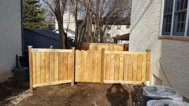 Wood Fence 20160406_083348.jpg