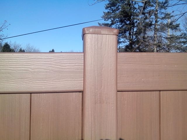 PVC PolyVinyl Fence IMG_20150104_125725.jpg