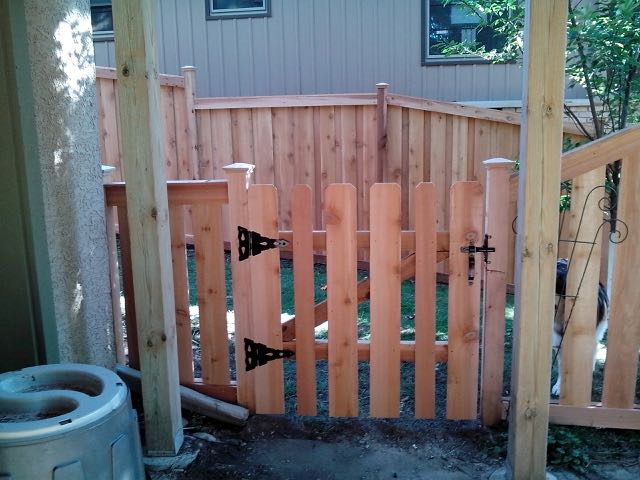 Wood Fence Door Gate IMG_20140916_162128.jpg