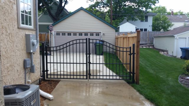 Wrought-Iron-Fence-Gate-20150811_160033.jpg