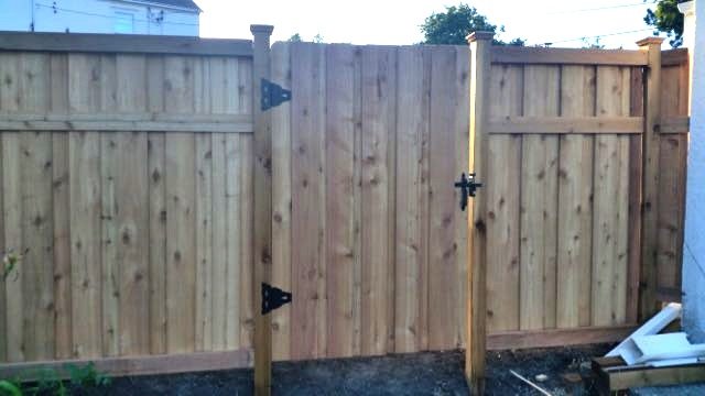Wood+Fence+Door+Gate+20160719_193607.jpg