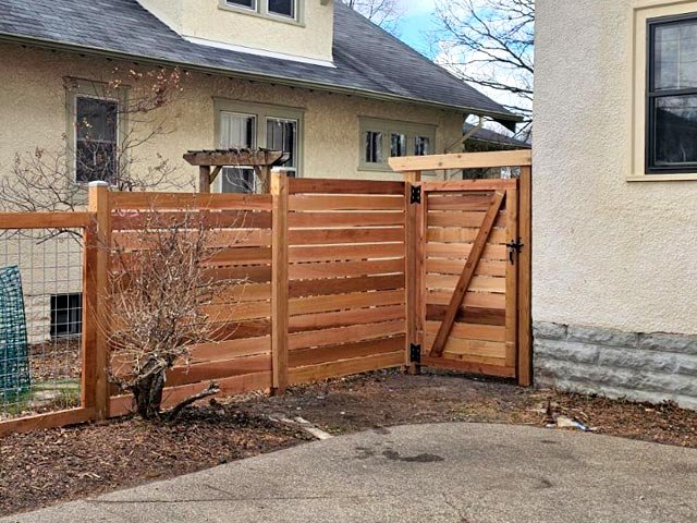 CedarFence153.jpg