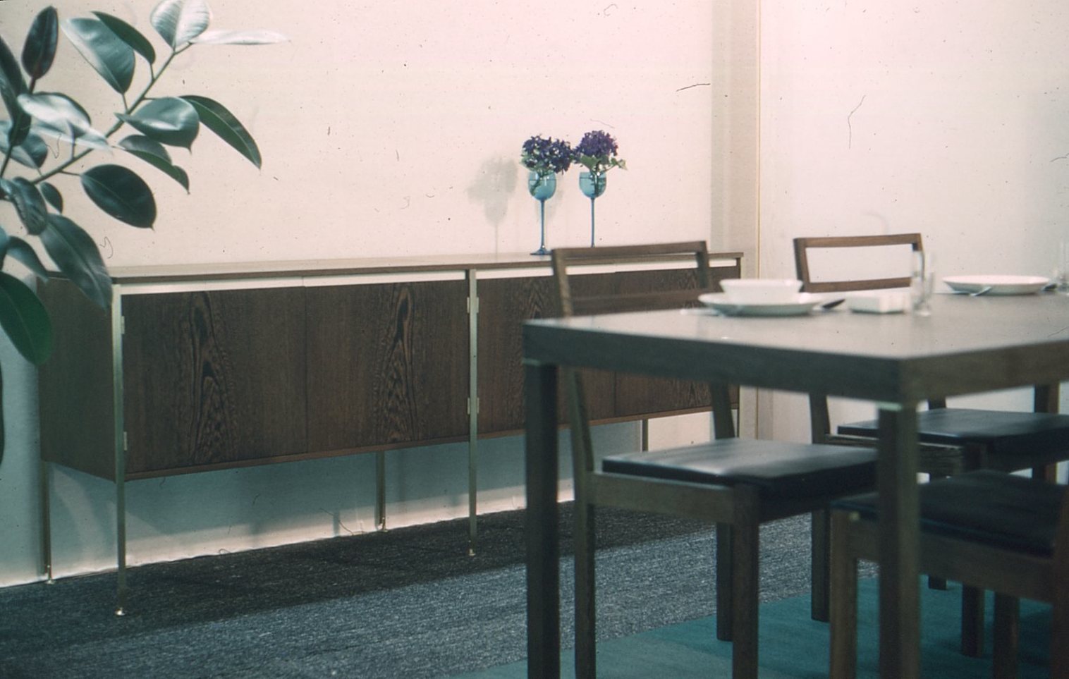 With Copal chairs also designed by Kho Liang Ie. Photo X