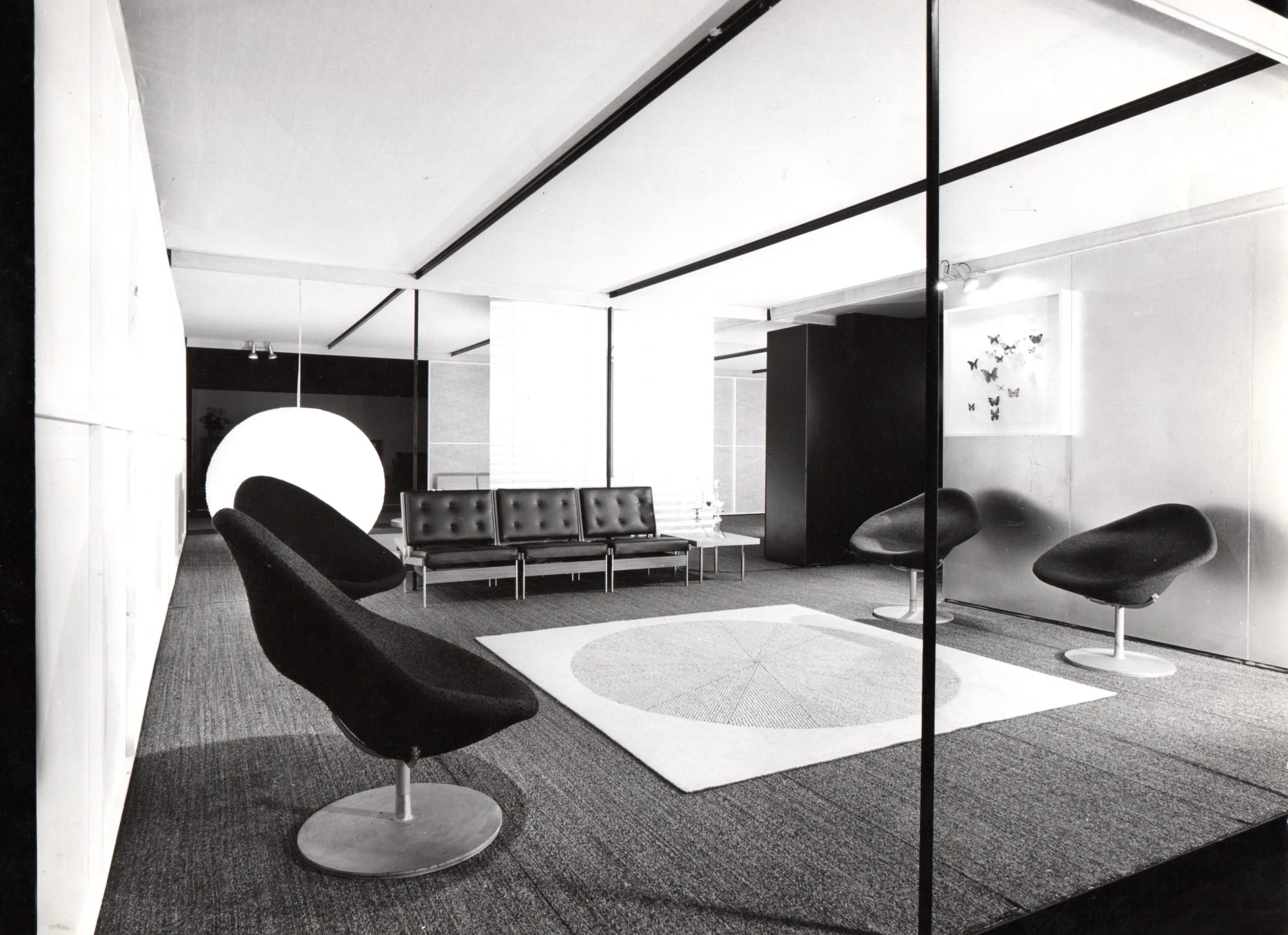 1960. Chairs model 199 in the middle. Photo Jan Versnel