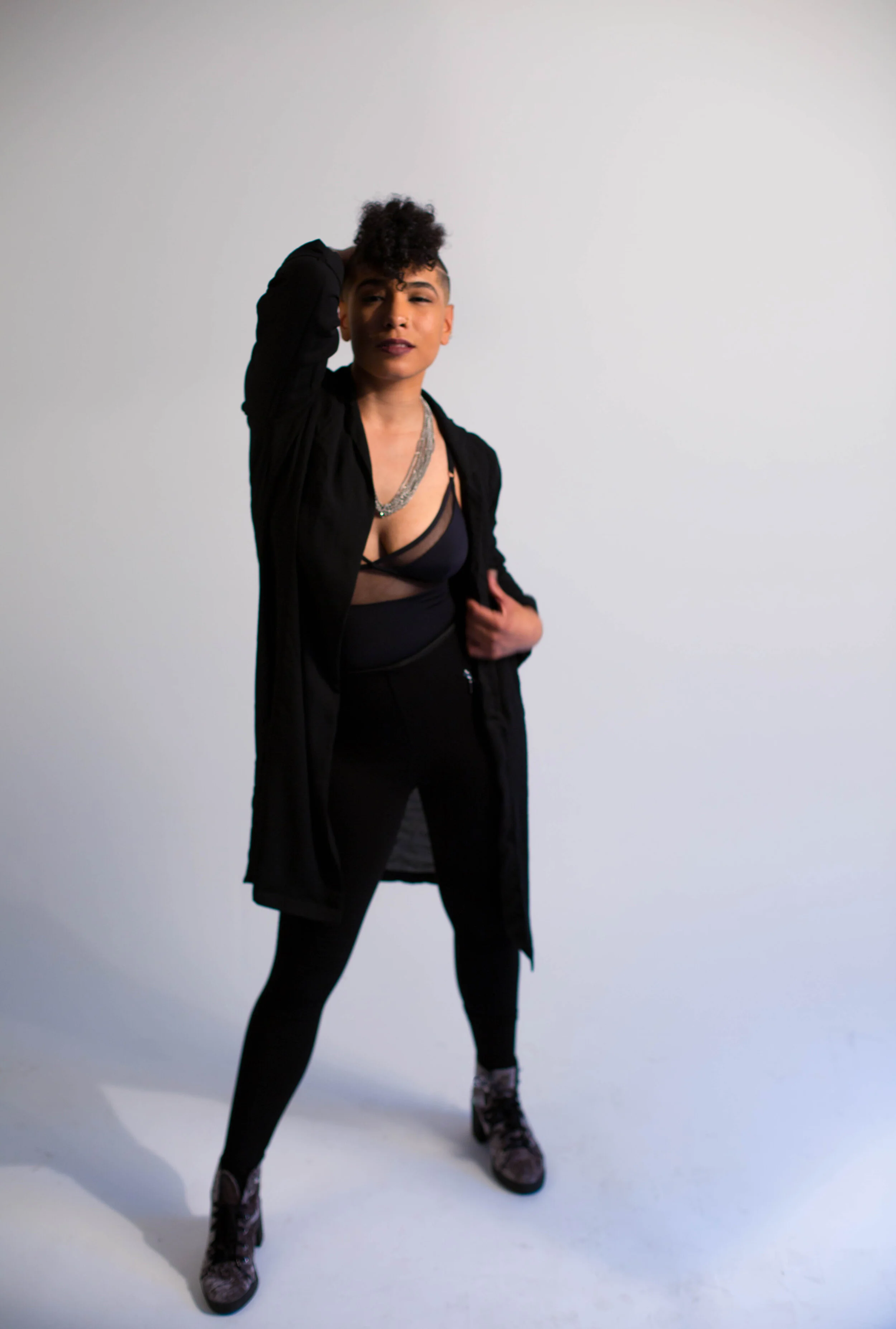 Geheny Portrait 2-2 (cool light set).jpg