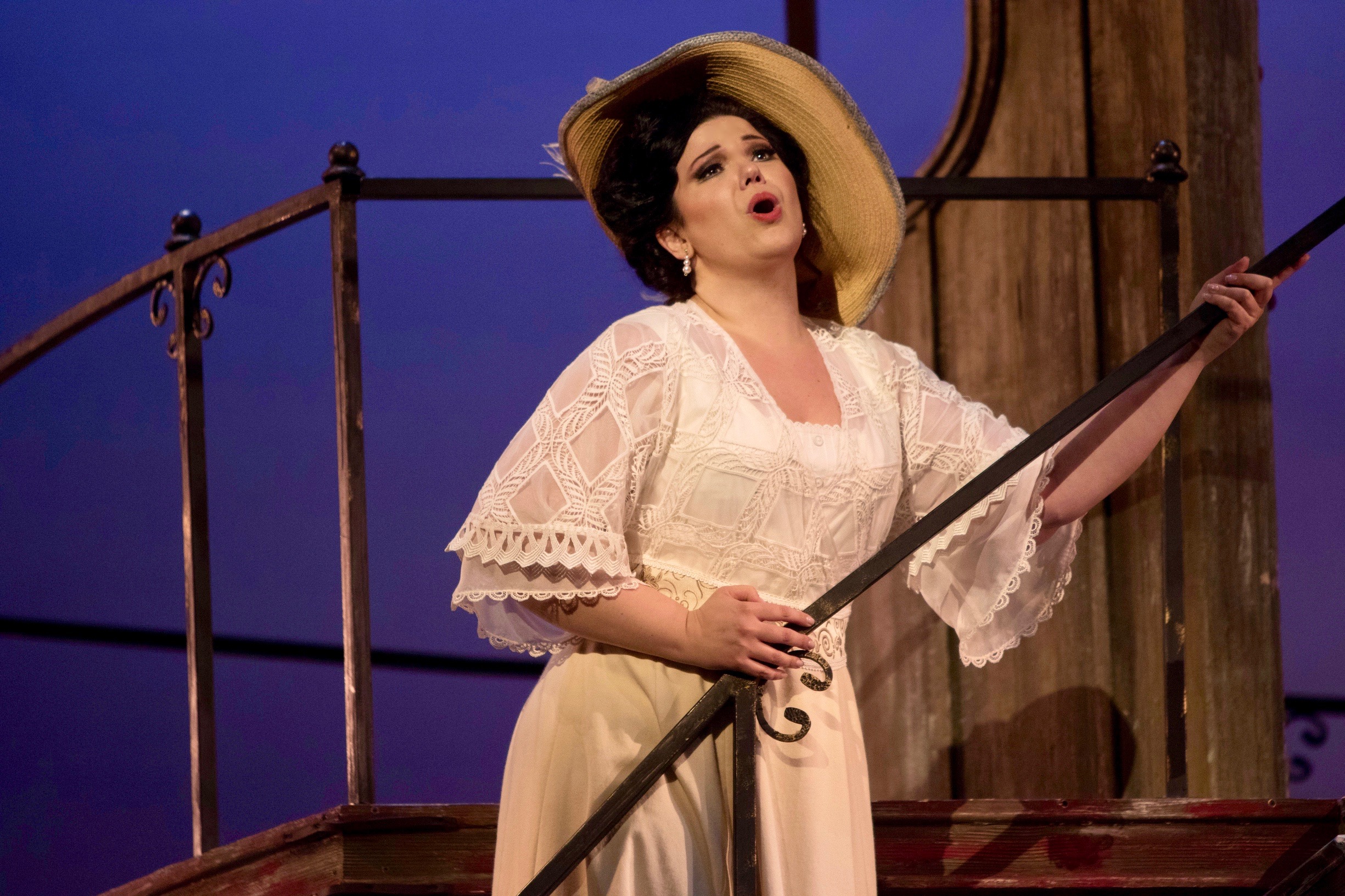 Florencia en el Amazonas at San Diego Opera - Photo by Kat Woronowicz