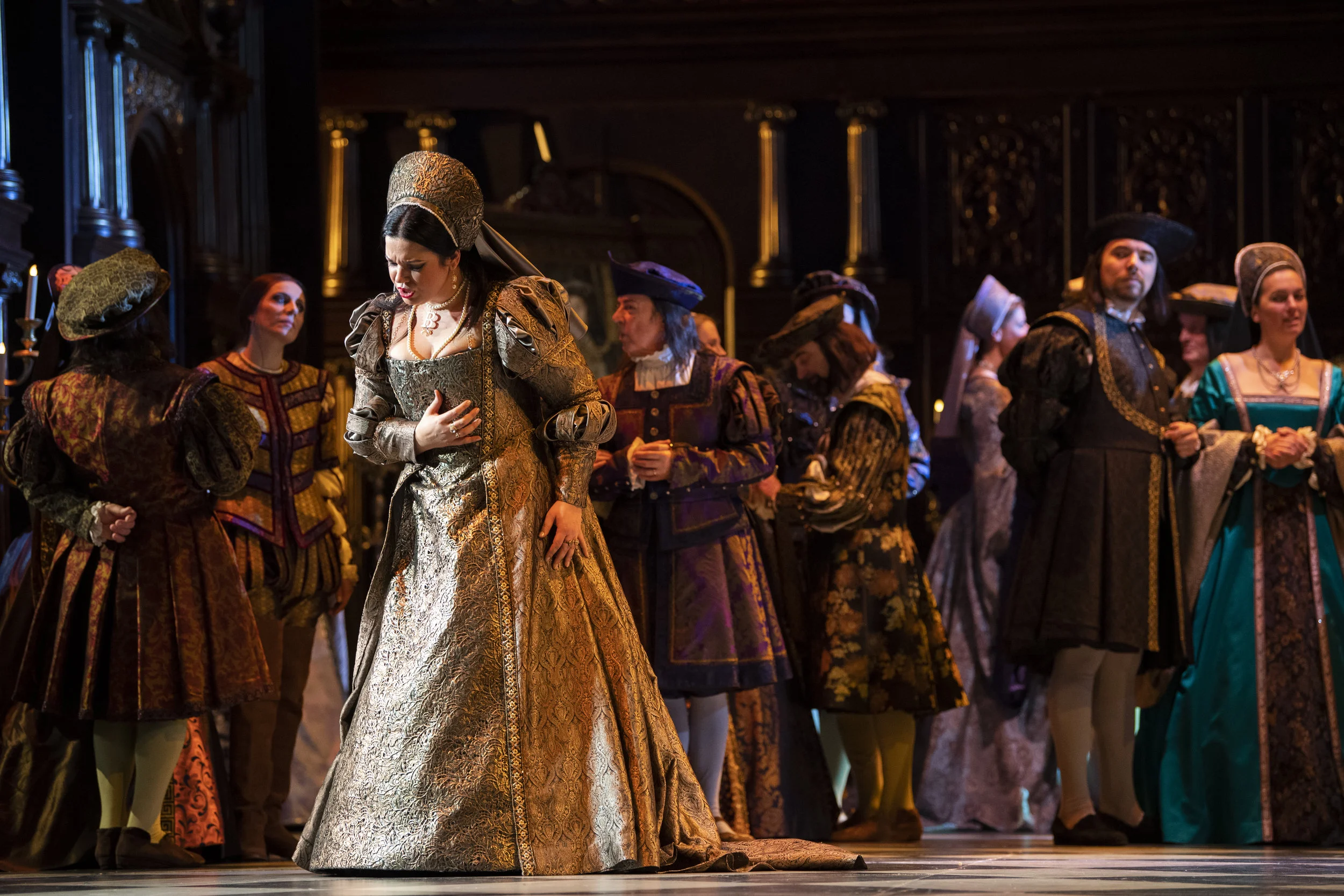 Anna Bolena at Opéra Royal de Wallonie-Liège - Photo by Jonathan Berger