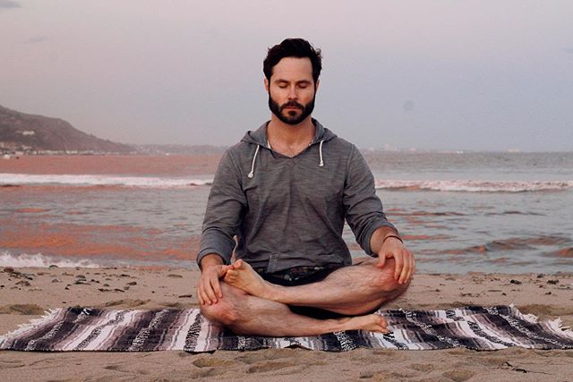 Yes, I posed for a meditation photo. 🤓 Seated practice is something I do most every day, but usually there&rsquo;s no one else around. Fortunately, @leiphillips managed to capture this one for me.

Sharing my personal story and wellness practice is 