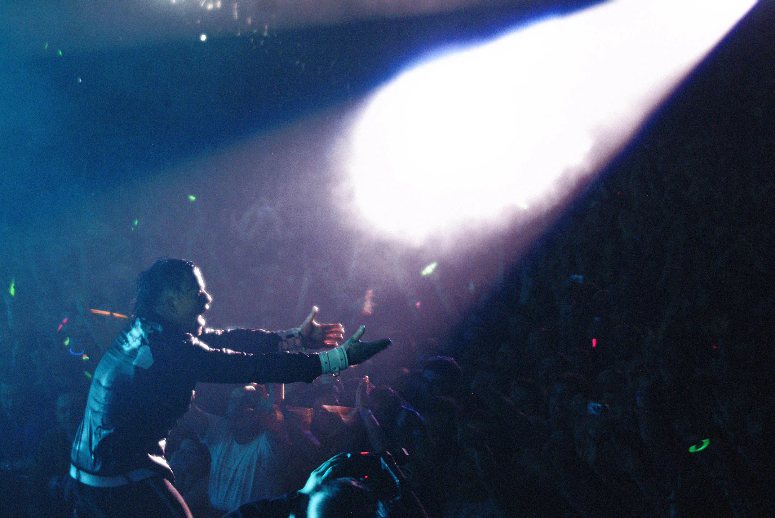 keith and crowd2.jpg
