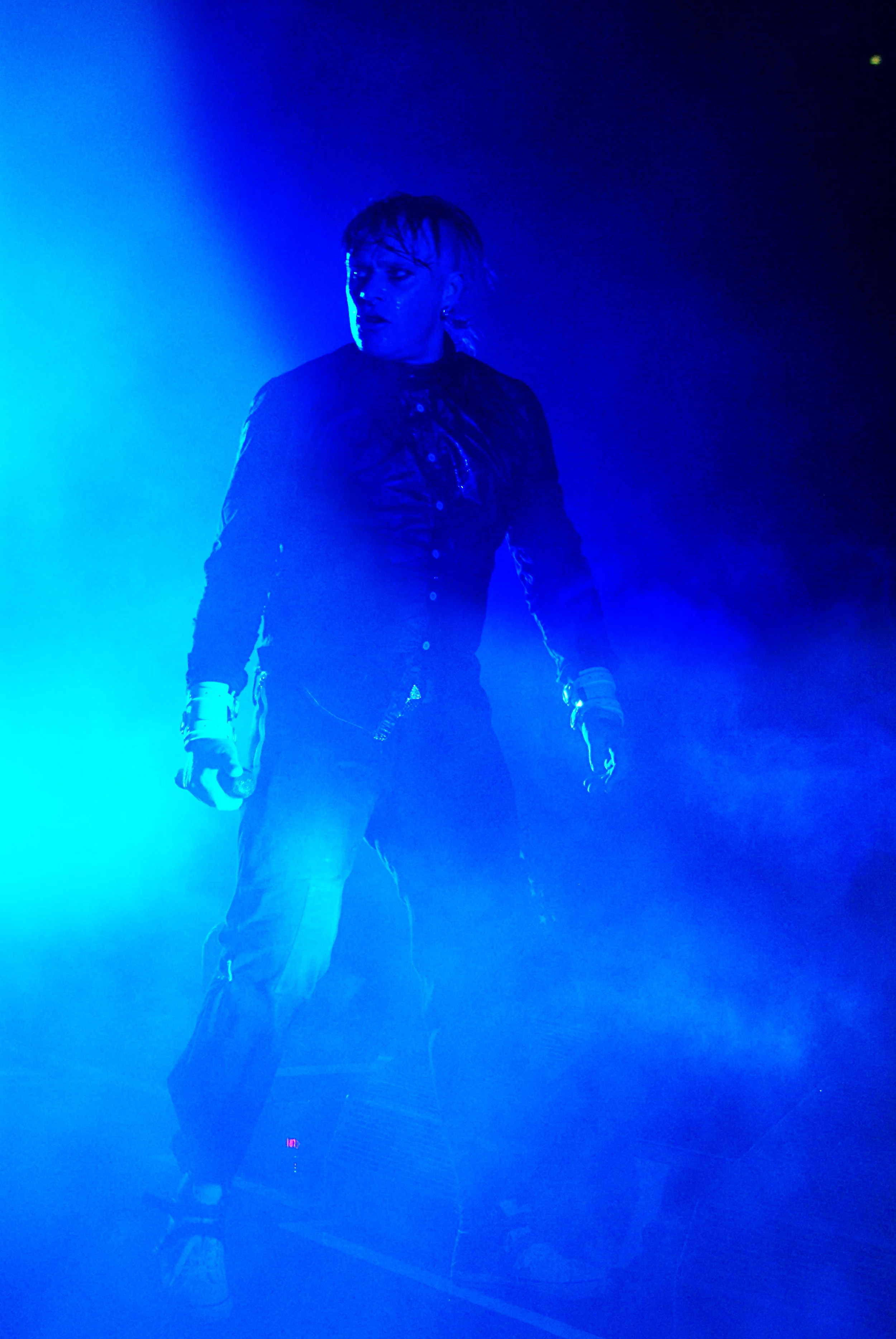keith blue light2.jpg