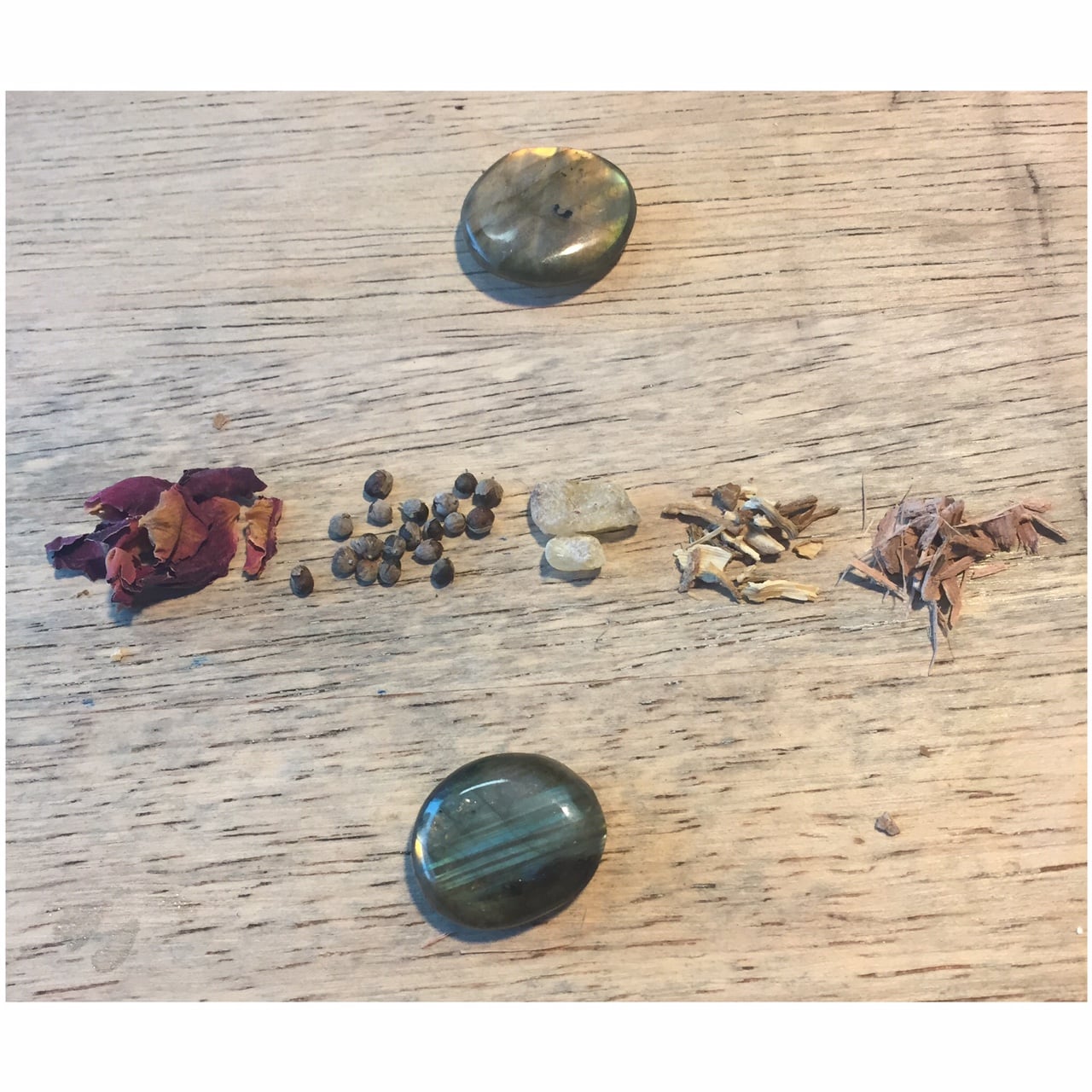 Rose petals, vitex, frankincense, angelica root, witch hazel
