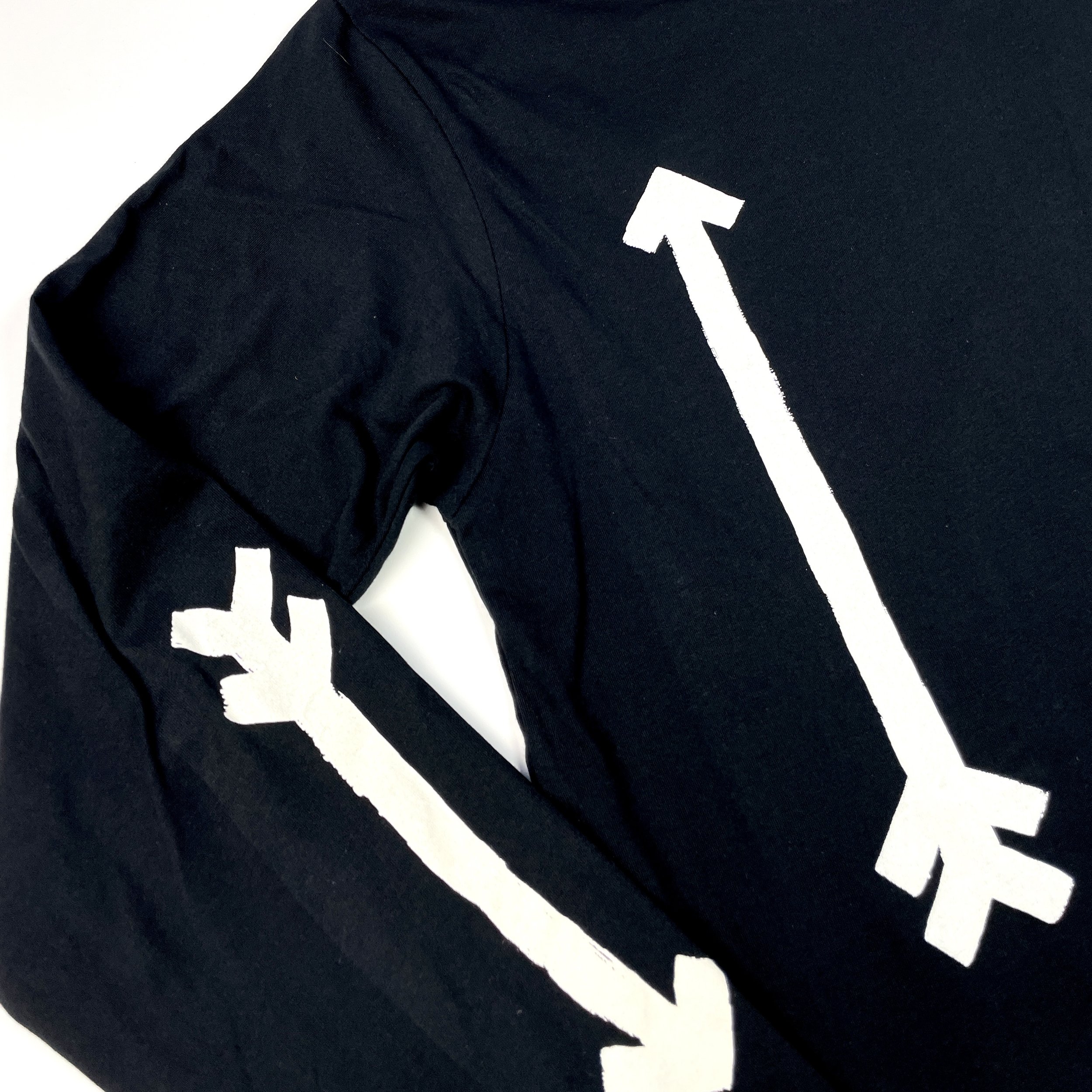 lsarrow_frontsleeve.jpg
