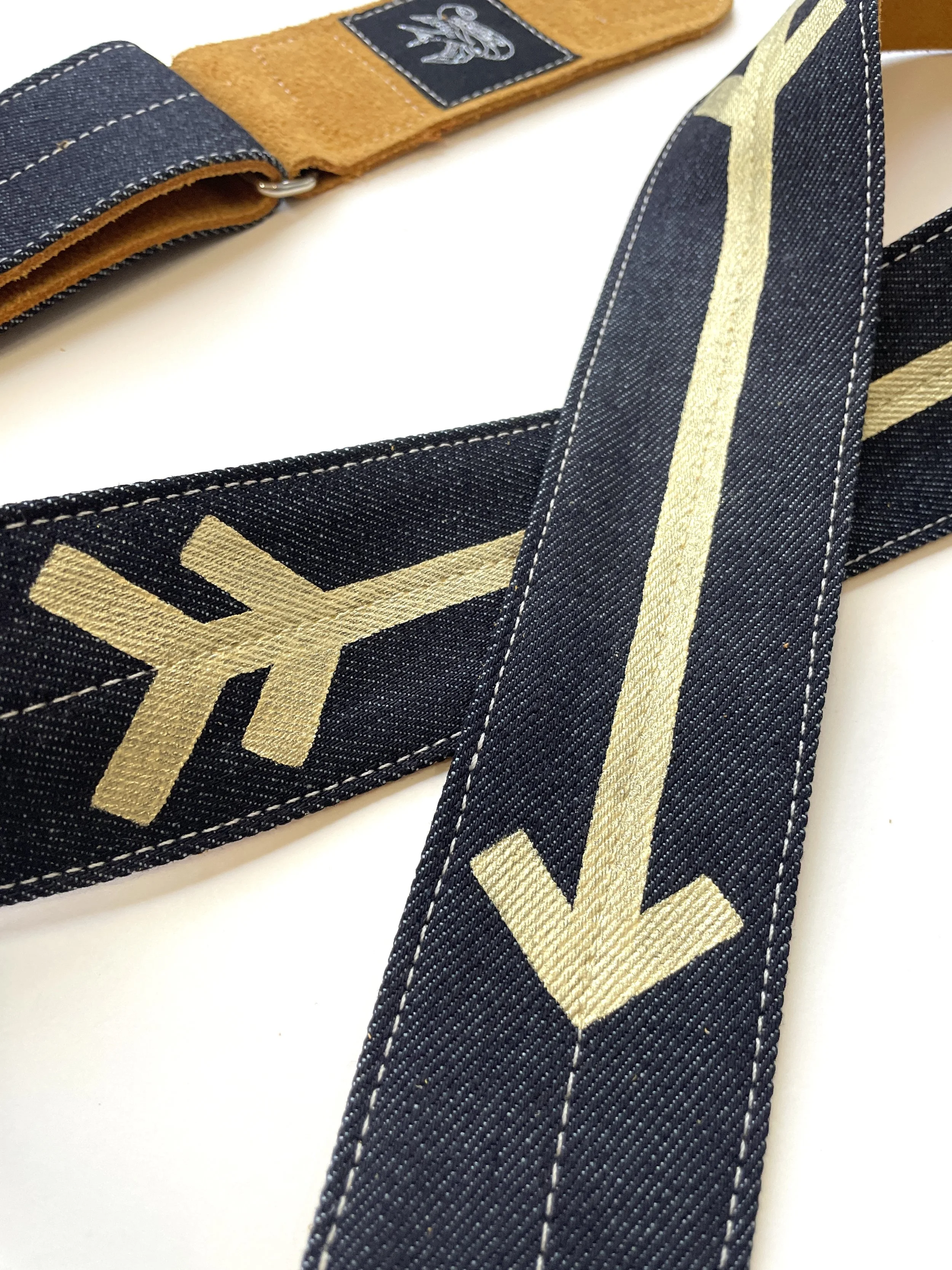 Denim_strap_gold_arrow_detail2.jpg