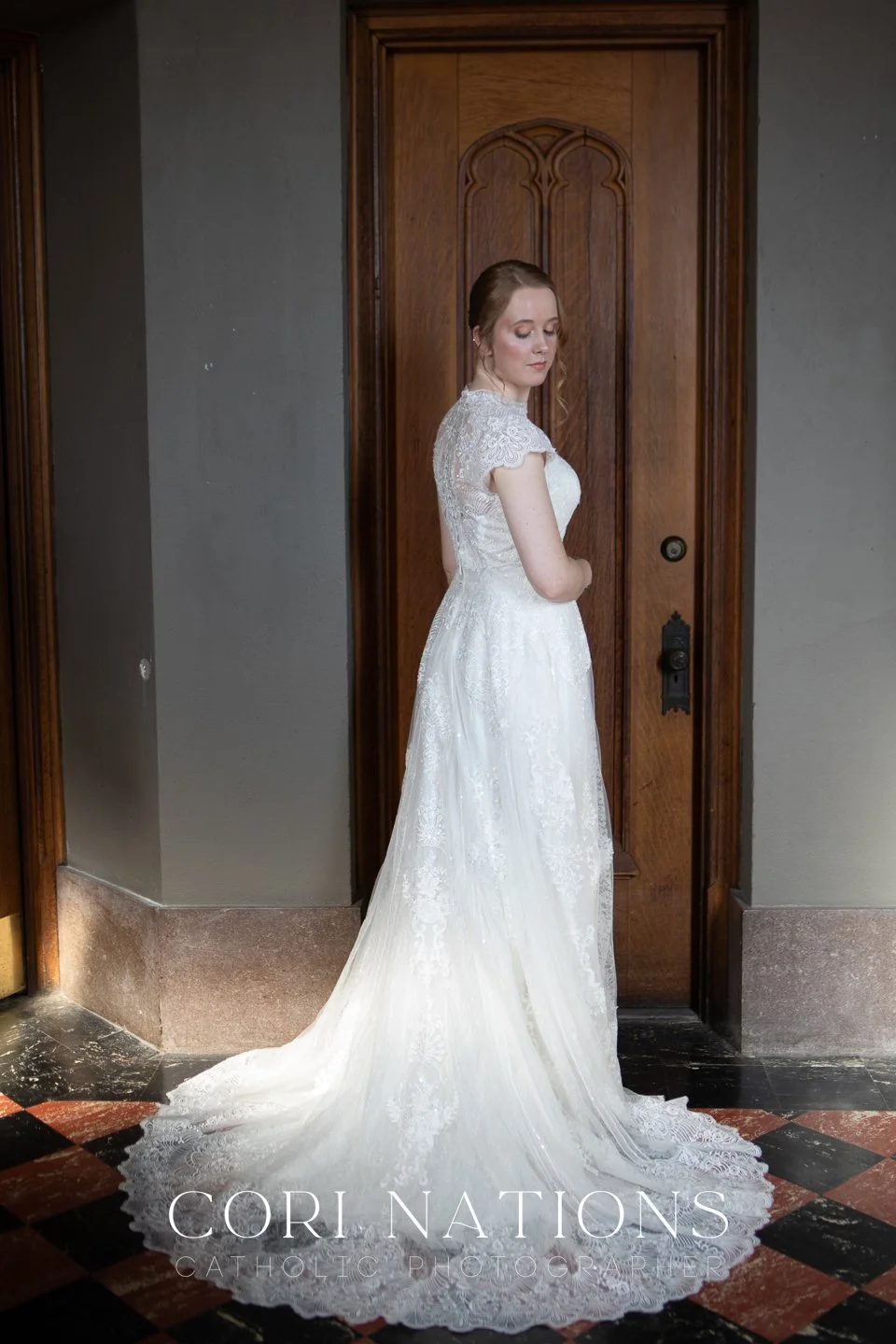 STL_Catholic_Photographer_Getting Ready-135.jpg