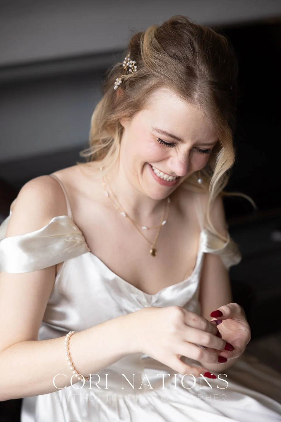 STL_Catholic_Photographer_Getting Ready-113.jpg