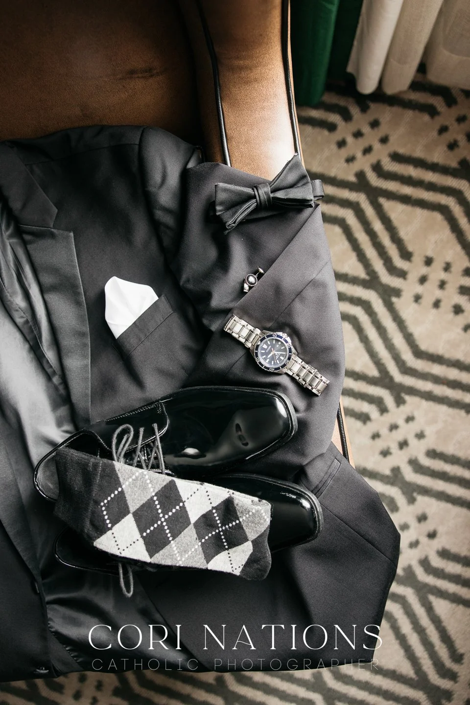 STL_Catholic_Photographer_Getting Ready-93.jpg