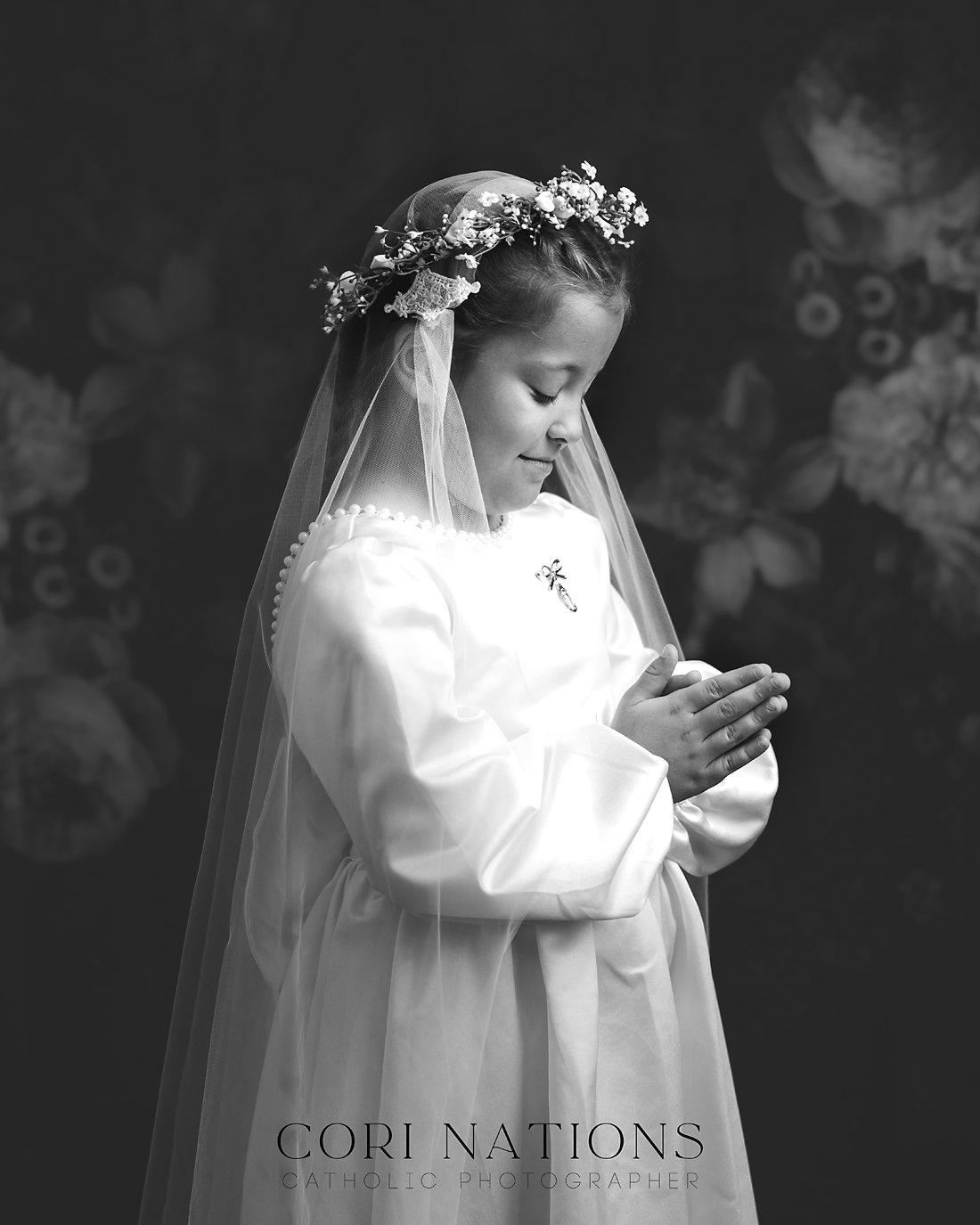 Girl's black and white First Communion studio photography St. Louis, Missouri