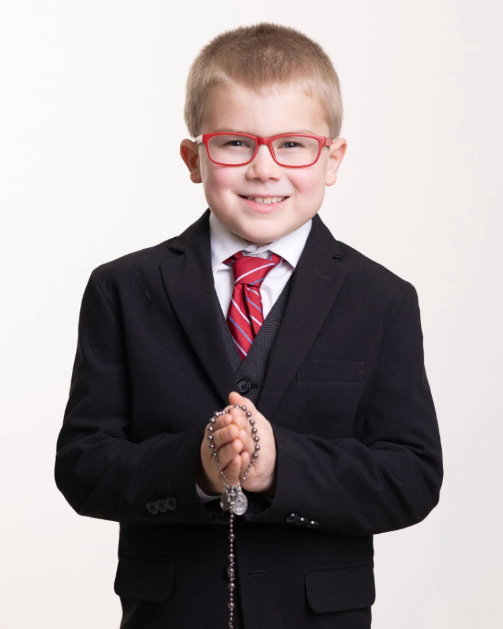 &rsquo;Tis the season for First Holy Communion and Confirmation 

Mark these sacred milestones with a simple, timeless studio mini session&mdash;beautiful portraits to remember a truly special celebration.

Limited spots available. Join us in the stu