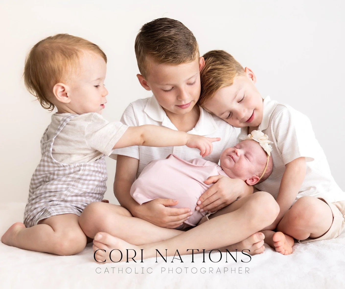 After three proud big brothers, their family finally welcomed a sweet baby sister 💕

This newborn session was full of smiles, excitement, and so much love as the boys soaked in every moment with their brand new little sister. From proud big brother 