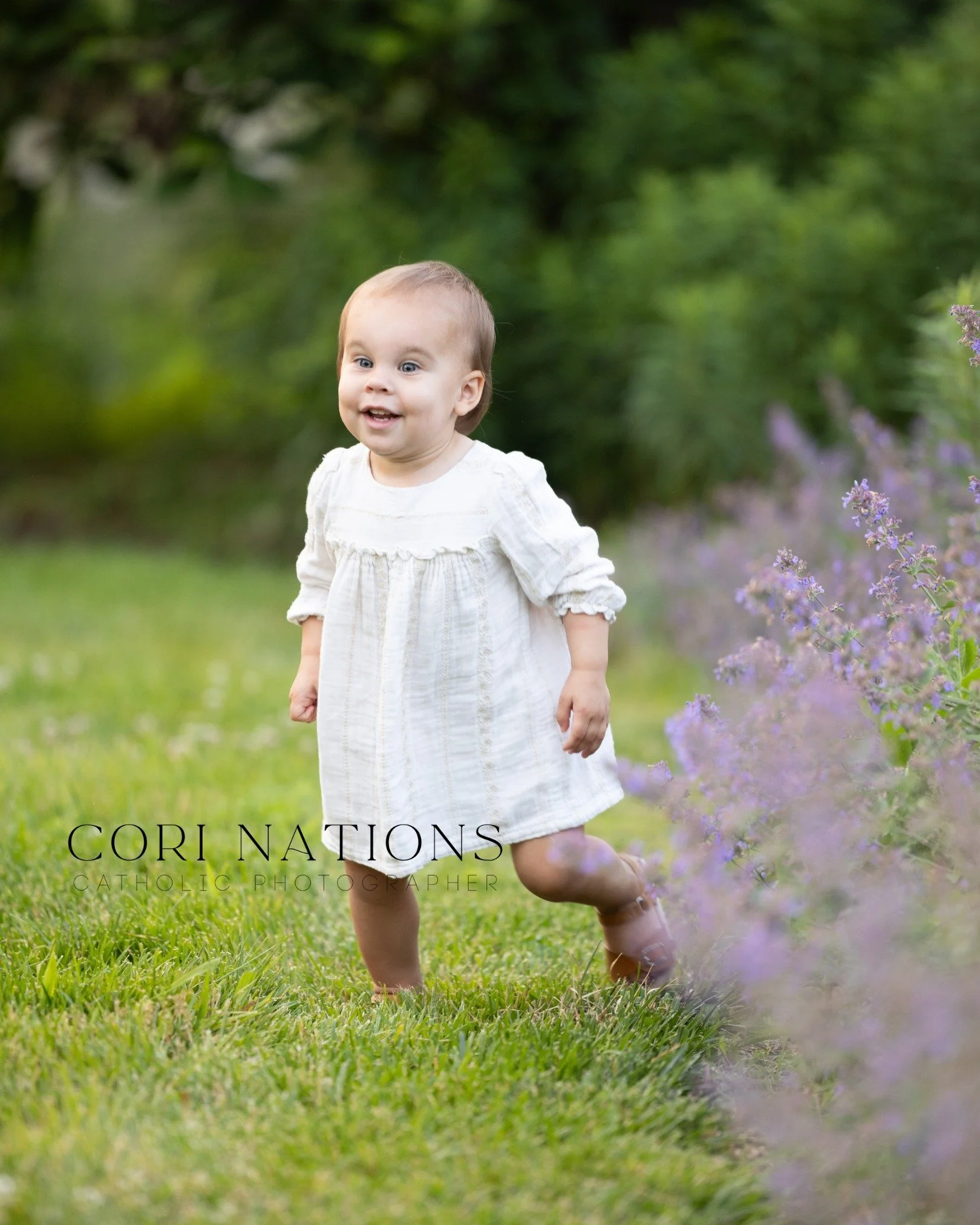 This is the magic of photographing little ones in the spring&mdash;give them a little space to play, and the joy comes naturally. 

No stiff poses, no pressure&hellip; just laughter, curious peeks, and those blink-and-you-miss-it expressions that mak