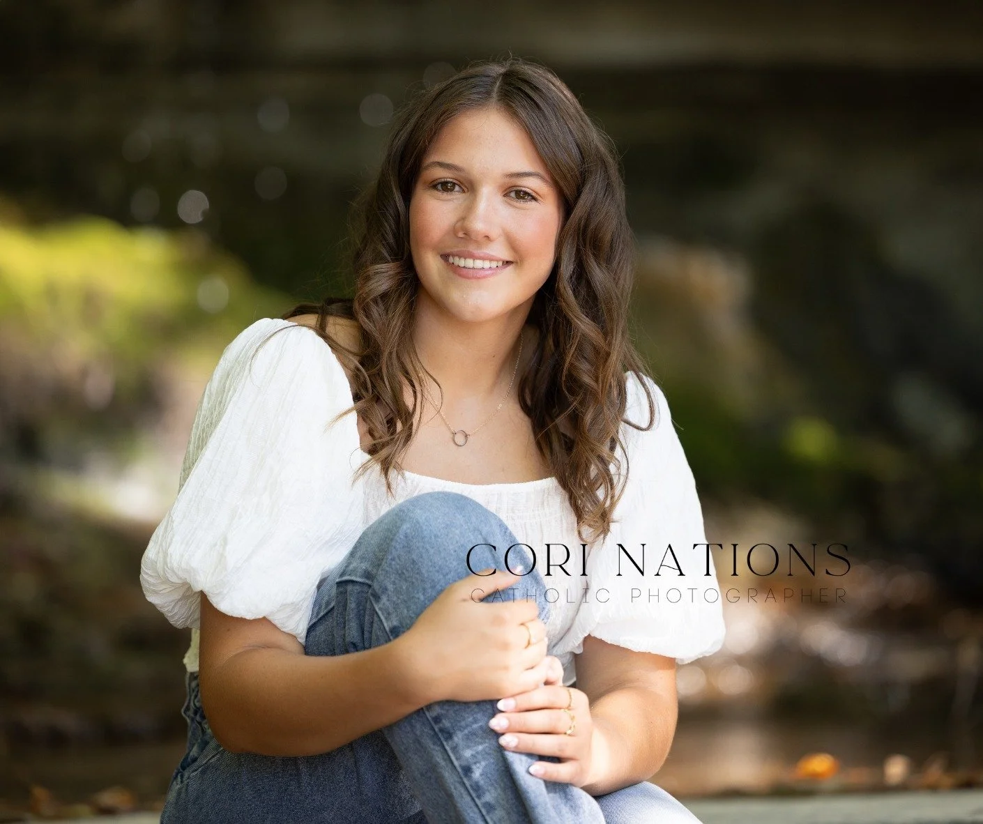 The school year may be wrapping up, but it&rsquo;s never too early to start thinking about senior pictures! 🎓✨

Summer and early fall dates tend to fill quickly, and planning ahead gives you the best choice of season, scenery, and timing for your se