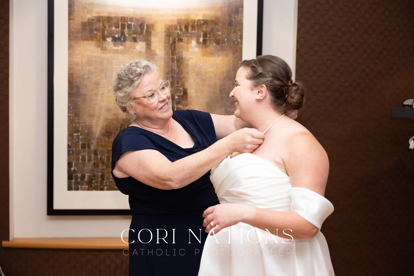 STL_Catholic_Photographer_Getting Ready-62.jpg