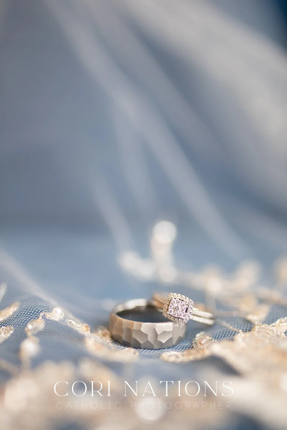 STL_Catholic_Photographer_Getting Ready-1.jpg