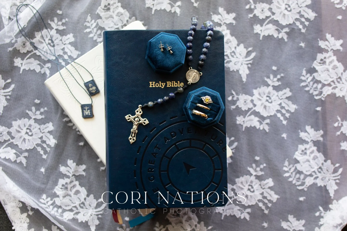 STL_Catholic_Photographer_Getting Ready-131.jpg