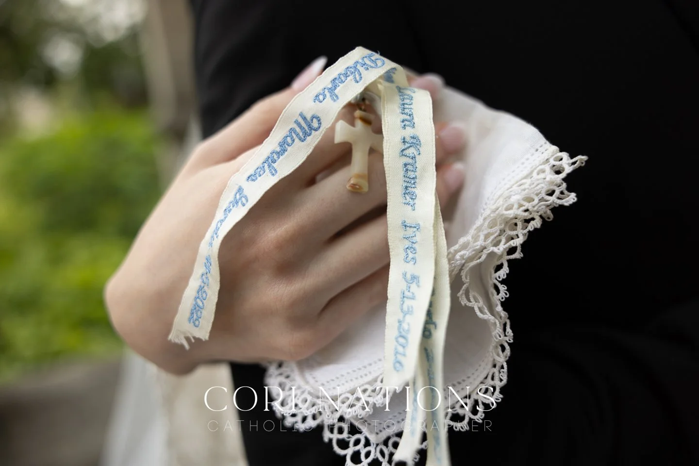 STL_Catholic_Photographer_First_Touch-7.jpg