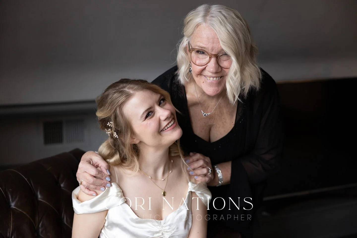 STL_Catholic_Photographer_Getting Ready-111.jpg
