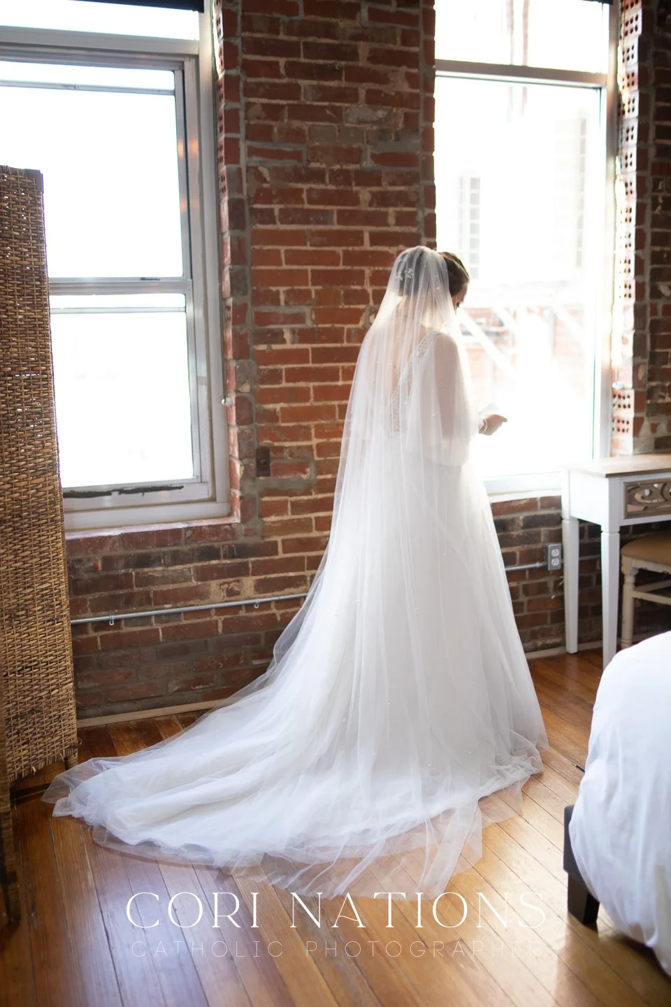STL_Catholic_Photographer_Getting Ready-172.jpg