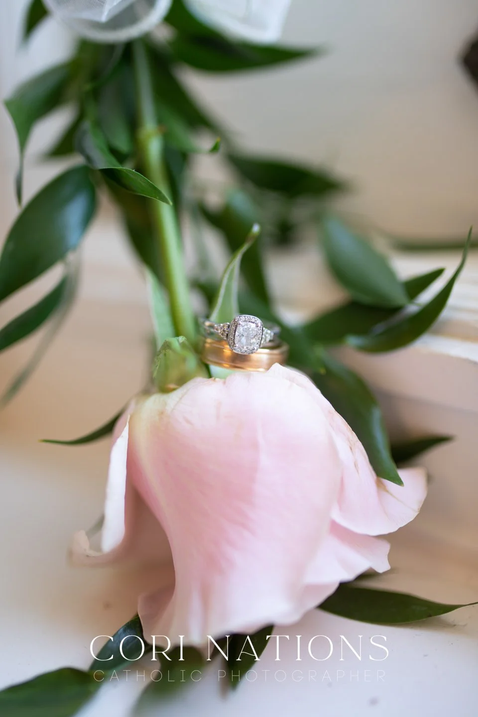 STL_Catholic_Photographer_Getting Ready-8.jpg