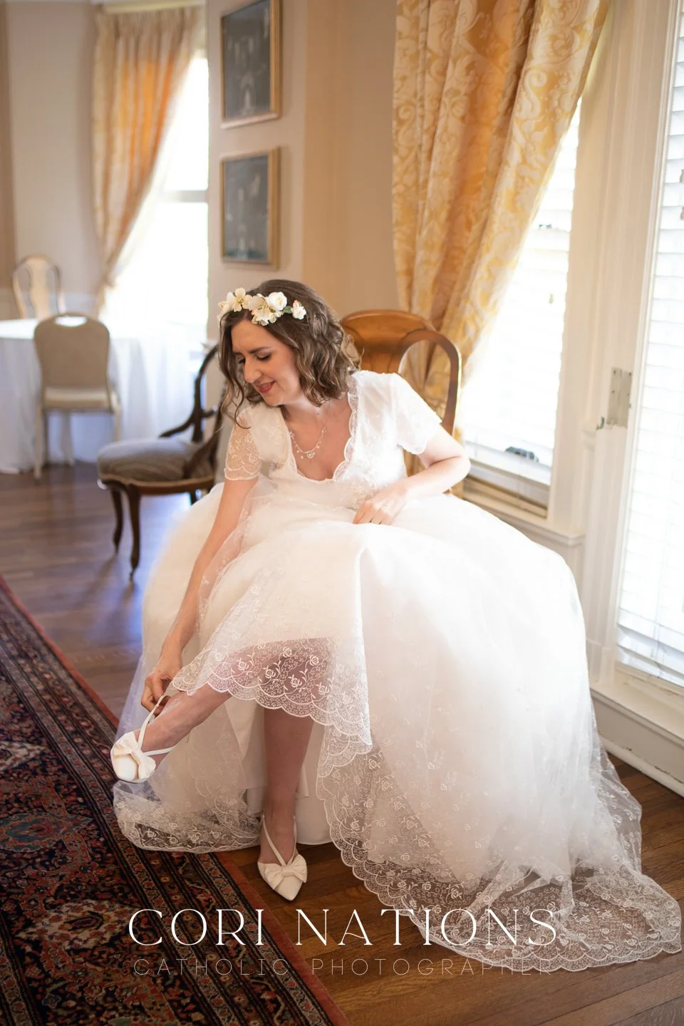 STL_Catholic_Photographer_Getting Ready-10.jpg