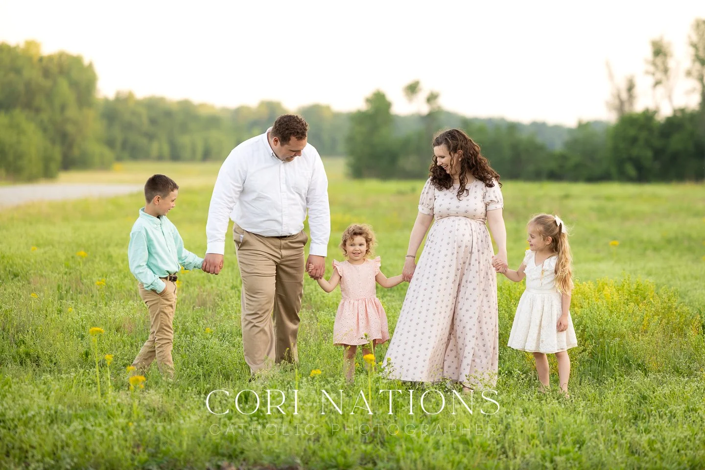st-louis-catholic-maternity-photographer-3.jpg