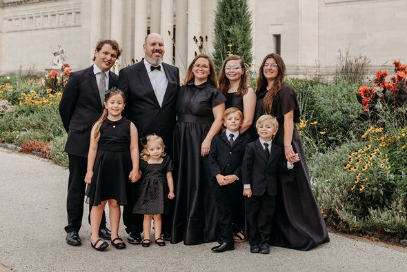 Cori Nations St. Louis, Missouri Catholic photographer with family