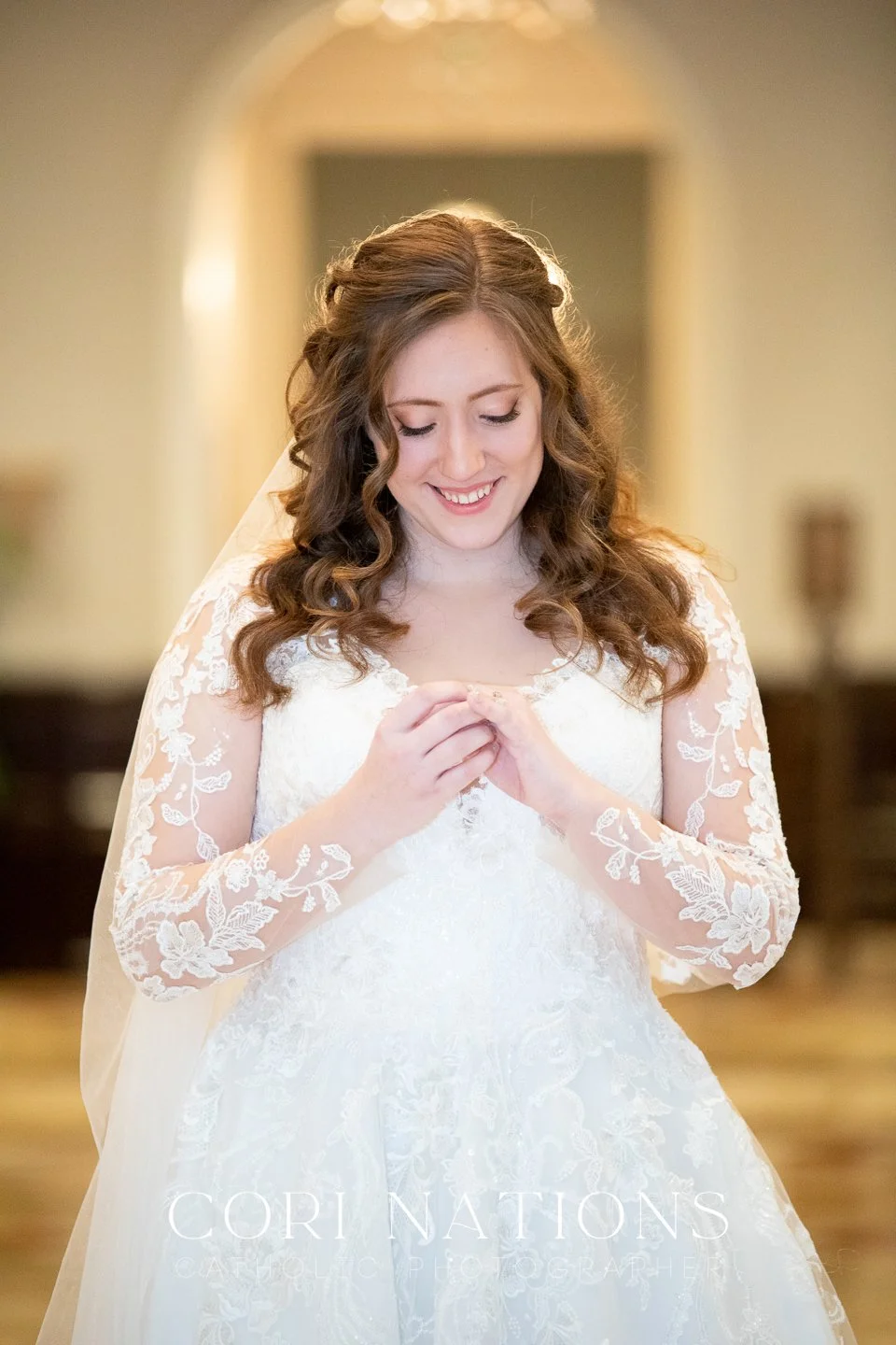 STL_Catholic_Photographer_Getting Ready-156.jpg