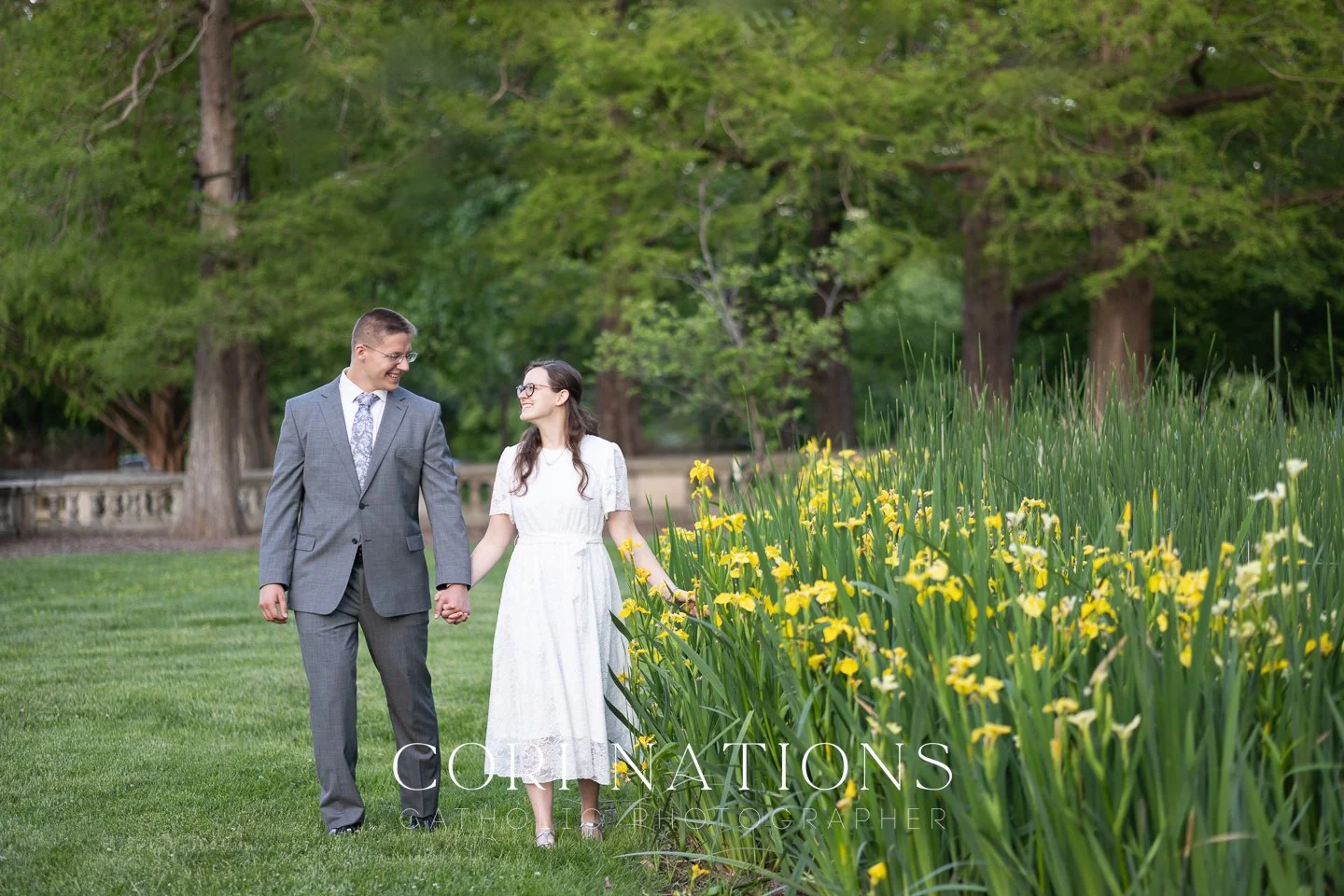 St_Louis_Catholic_Engagement_Photographer-46.jpg