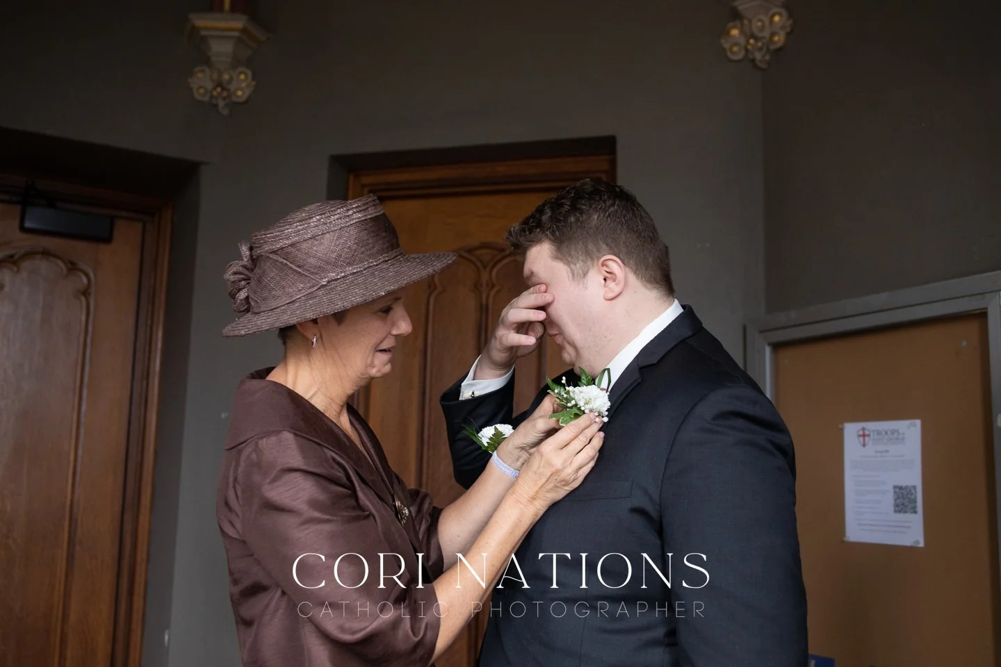 STL_Catholic_Photographer_Getting Ready-162.jpg