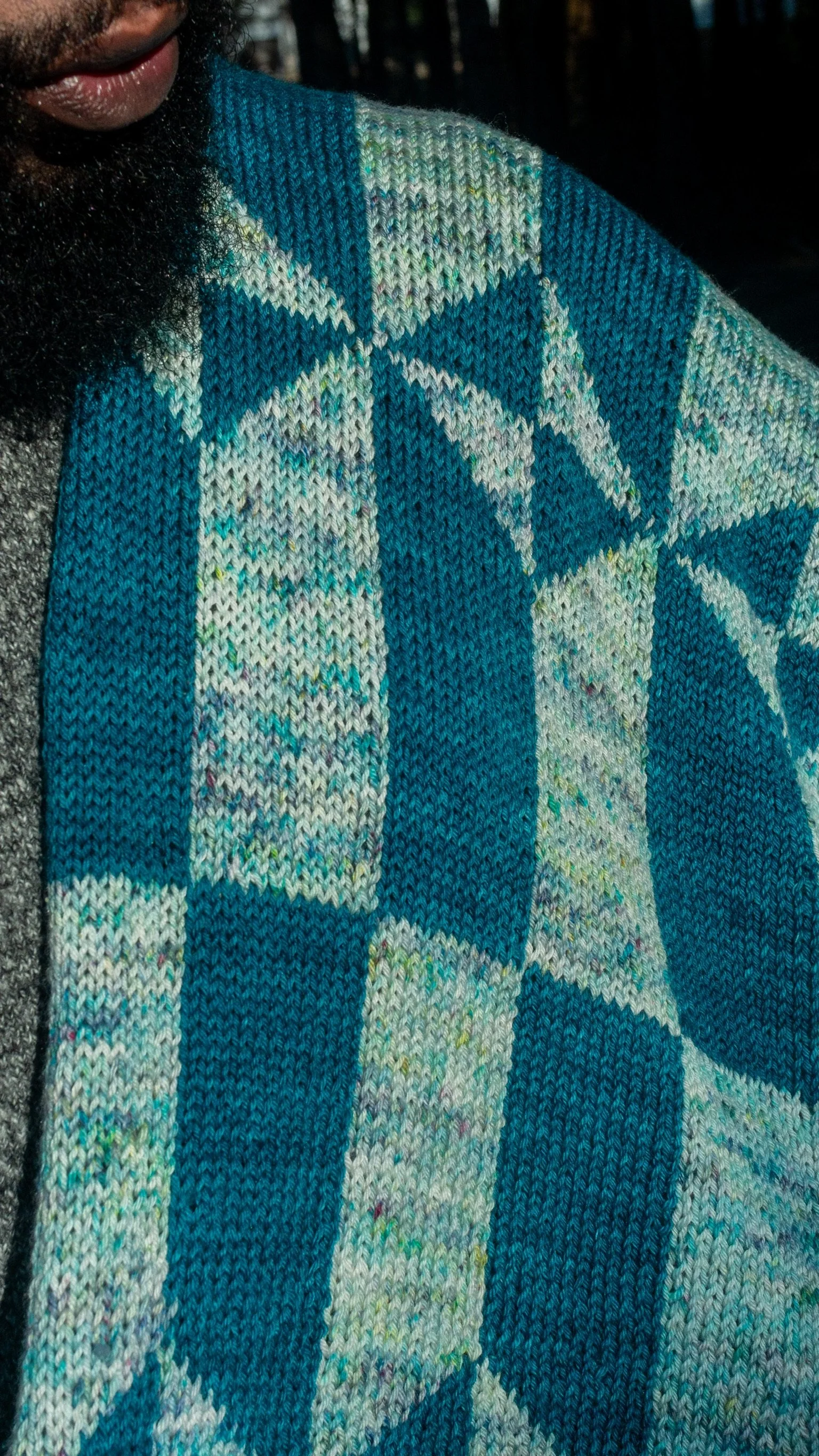Lakeway Shawl Details Shoulder.JPG