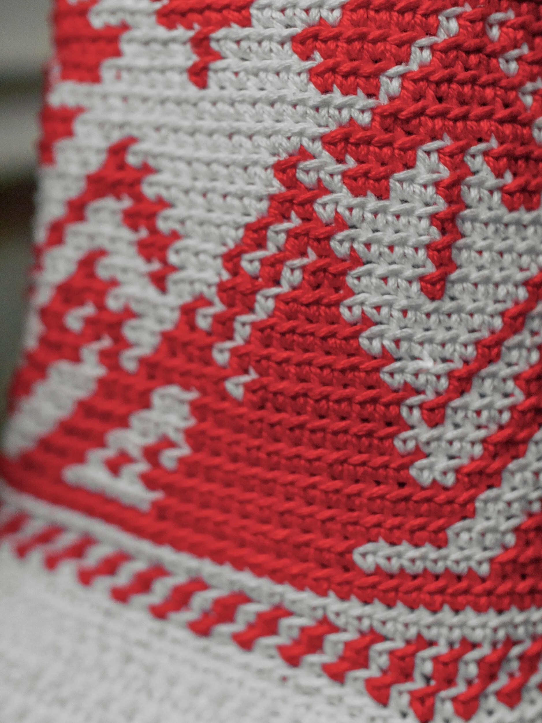 907C3864-8772-407E-9EF9-8C2EF4EC1461