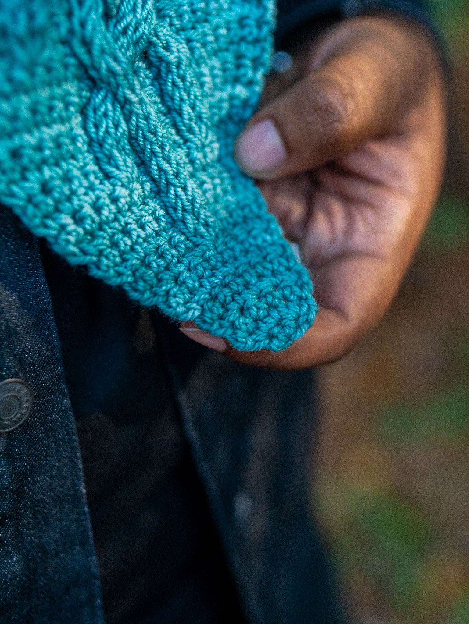 Crochet Cables Bandana Cowl 2.JPG
