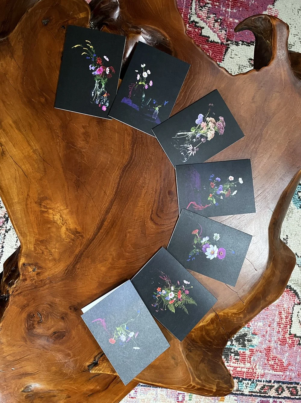 flower-blooms-black-backdrop-notecards.jpg