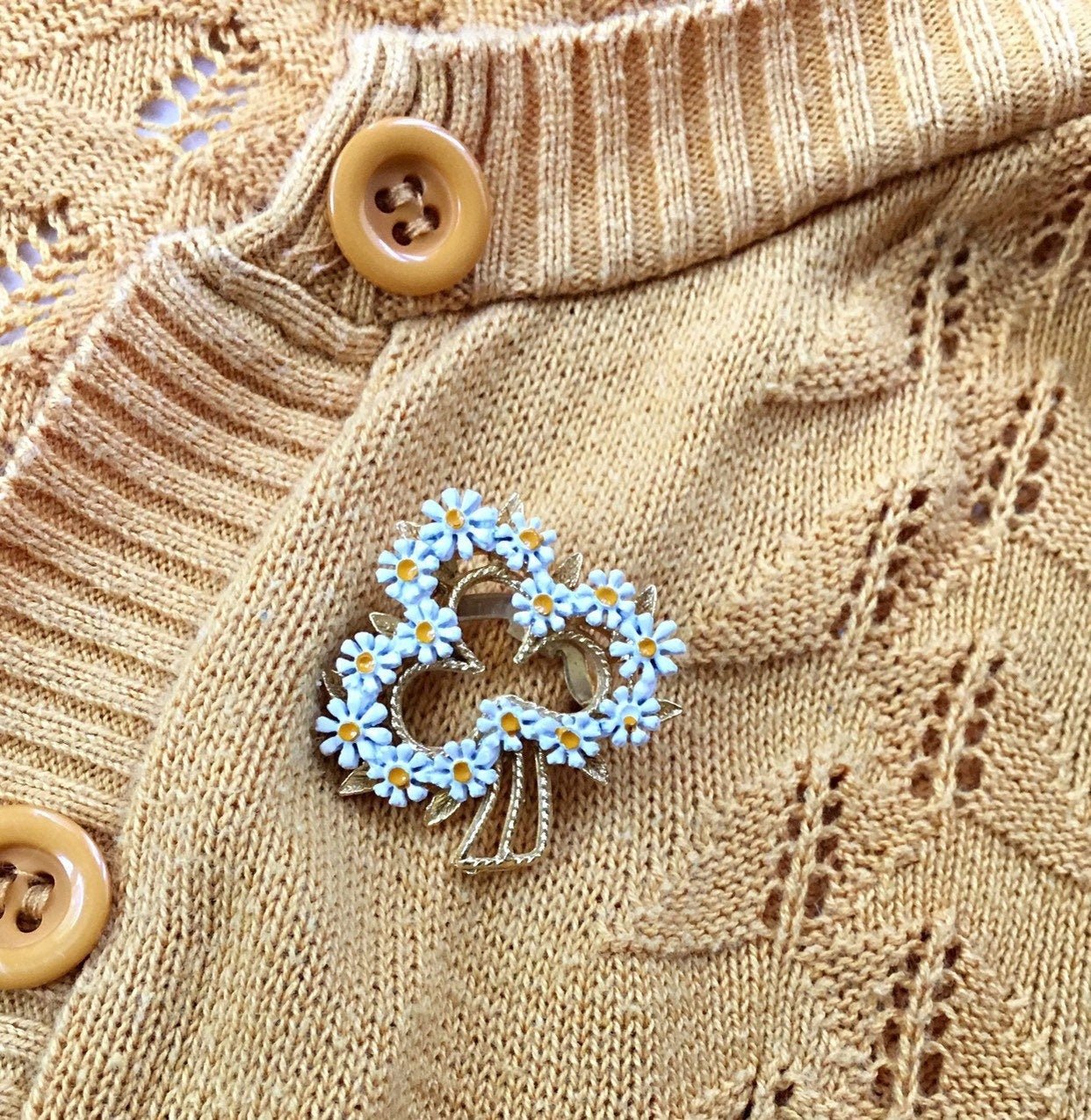 https://i.etsystatic.com/18371887/r/il/449049/2483111257/il_fullxfull.2483111257_th4j.jpg